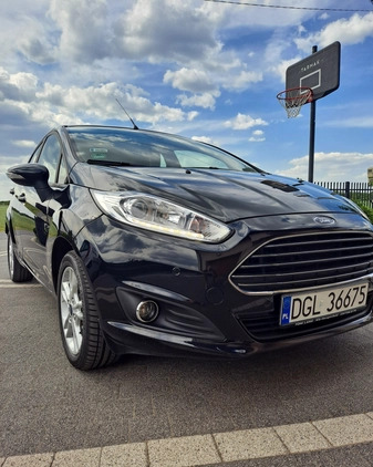 Ford Fiesta cena 29300 przebieg: 62882, rok produkcji 2015 z Głogów małe 67